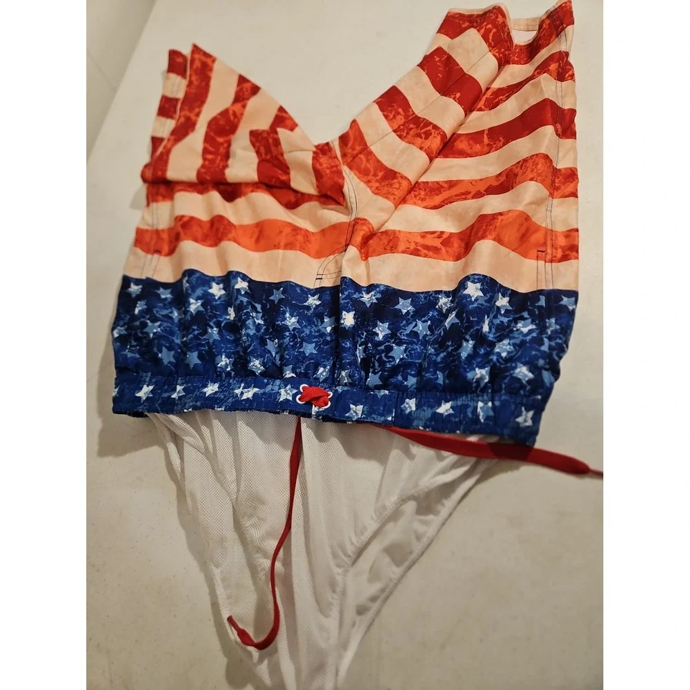 O'rageous Swim Trunks Mens M American Flag Print Mesh Lined Beach Pool NWT(147